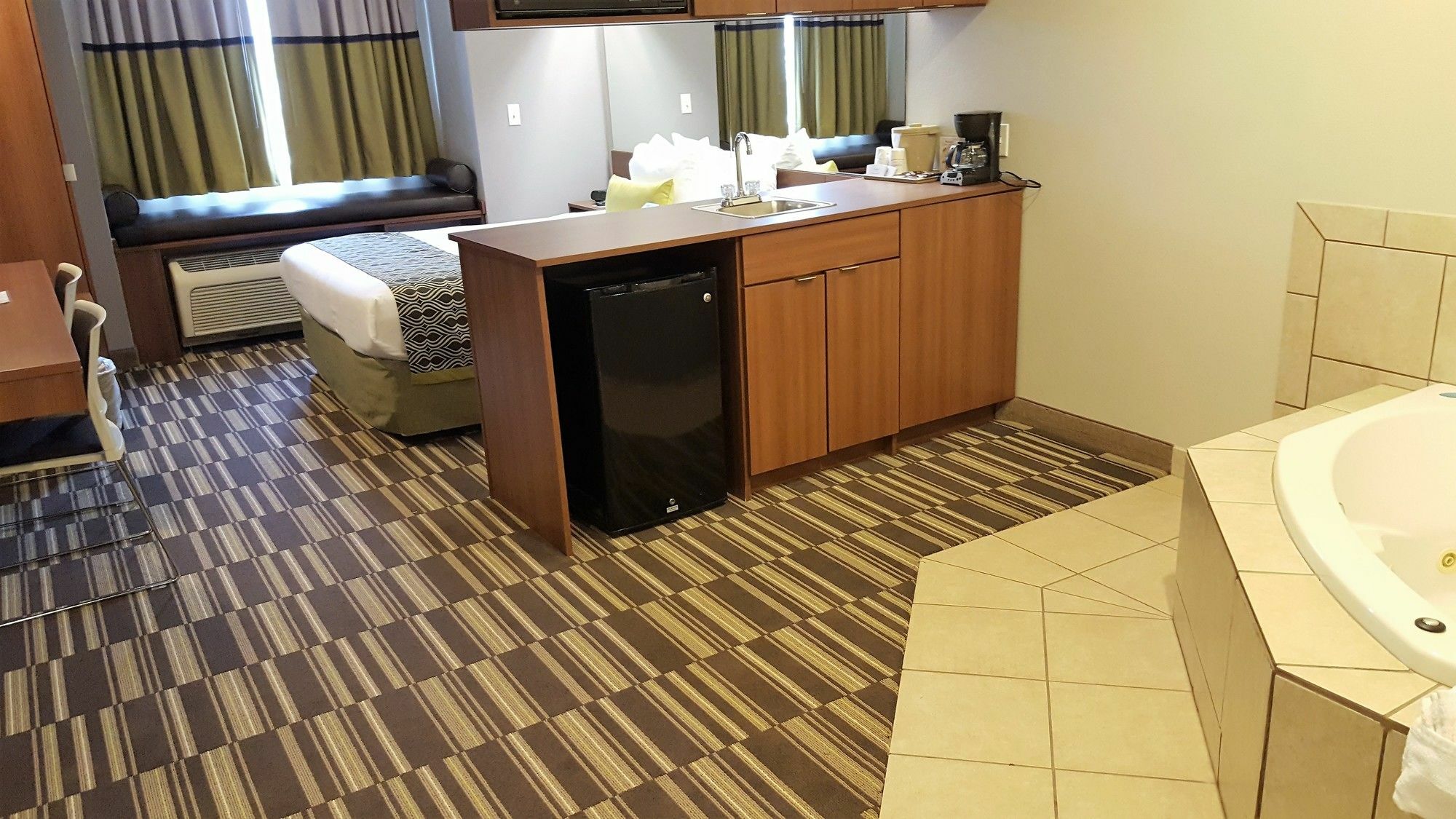 Microtel Inn & Suites By Wyndham Bellevue Exterior foto